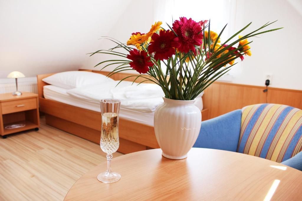 Hotel Pension Kirschstein Wolgast Værelse billede